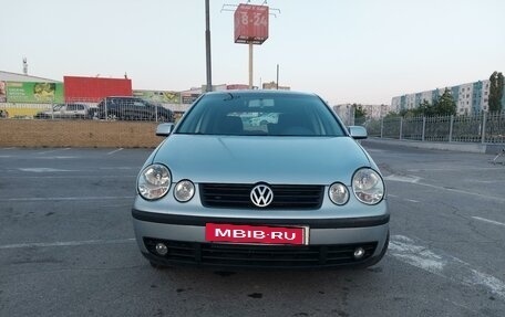 Volkswagen Polo IV рестайлинг, 2003 год, 370 000 рублей, 3 фотография