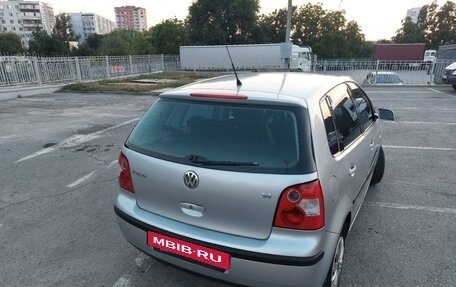 Volkswagen Polo IV рестайлинг, 2003 год, 370 000 рублей, 5 фотография