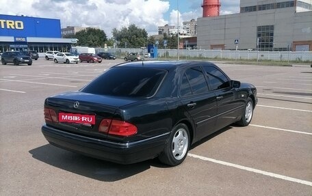 Mercedes-Benz E-Класс, 1998 год, 680 000 рублей, 8 фотография