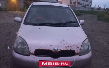 Toyota Vitz, 1999 год, 220 000 рублей, 1 фотография