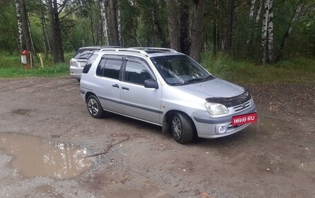 Toyota Raum I, 1998 год, 375 000 рублей, 2 фотография