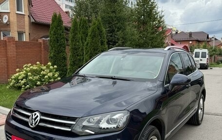 Volkswagen Touareg III, 2012 год, 2 300 000 рублей, 2 фотография