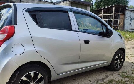 Chevrolet Spark III, 2013 год, 750 000 рублей, 2 фотография