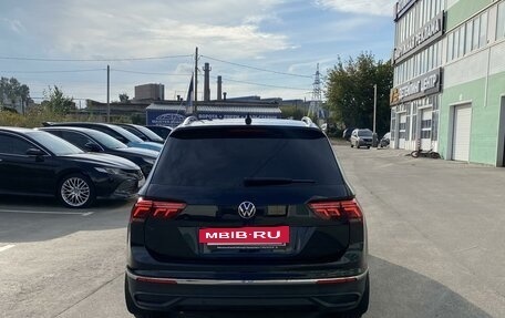 Volkswagen Tiguan II, 2021 год, 3 120 000 рублей, 4 фотография