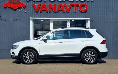 Volkswagen Tiguan II, 2018 год, 2 980 000 рублей, 4 фотография