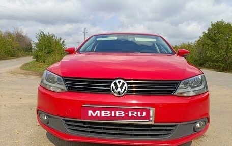 Volkswagen Jetta VI, 2014 год, 1 200 000 рублей, 3 фотография