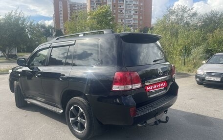 Toyota Land Cruiser 200, 2010 год, 3 150 000 рублей, 6 фотография