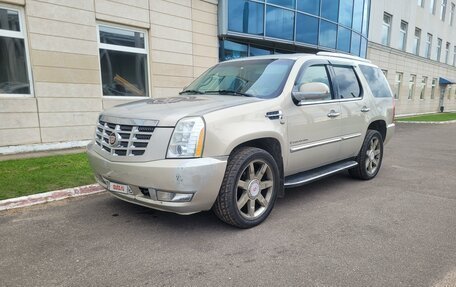 Cadillac Escalade III, 2007 год, 1 350 000 рублей, 3 фотография