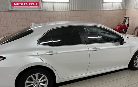 Toyota Camry, 2018 год, 2 650 000 рублей, 6 фотография