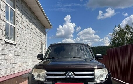 Mitsubishi Pajero IV, 2008 год, 1 850 000 рублей, 2 фотография