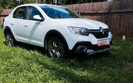 Renault Logan II, 2020 год, 1 360 000 рублей, 3 фотография