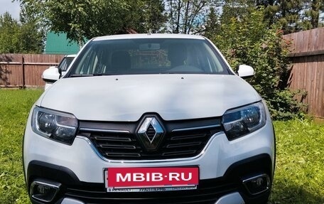 Renault Logan II, 2020 год, 1 360 000 рублей, 2 фотография