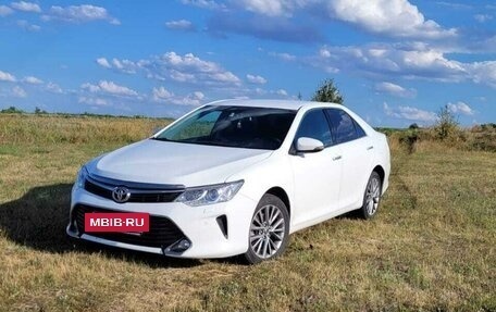 Toyota Camry, 2016 год, 2 399 000 рублей, 2 фотография