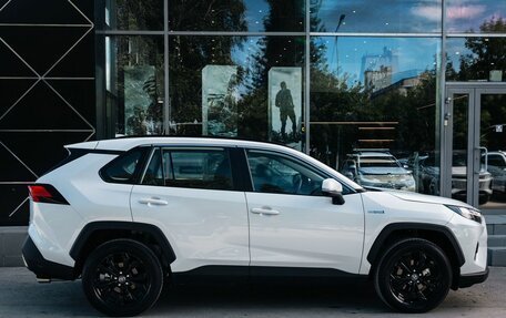 Toyota RAV4, 2023 год, 5 775 000 рублей, 6 фотография