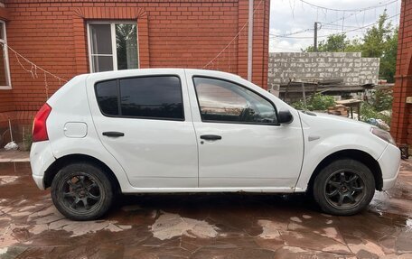 Renault Sandero I, 2014 год, 450 000 рублей, 3 фотография