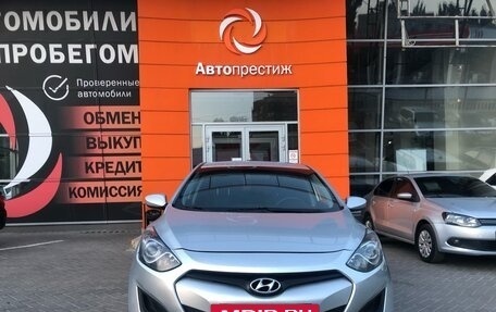 Hyundai i30 II рестайлинг, 2013 год, 910 000 рублей, 2 фотография