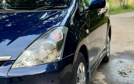 Toyota Wish II, 2003 год, 830 000 рублей, 2 фотография