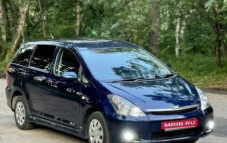 Toyota Wish II, 2003 год, 830 000 рублей, 5 фотография