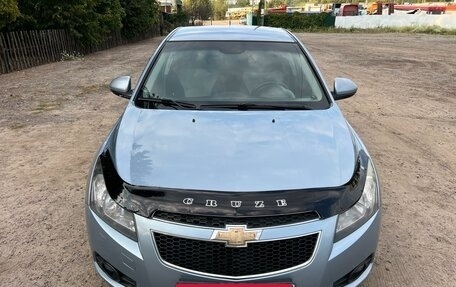 Chevrolet Cruze II, 2011 год, 925 000 рублей, 2 фотография