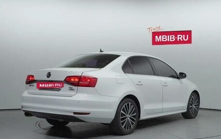 Volkswagen Jetta VI, 2015 год, 1 685 000 рублей, 3 фотография