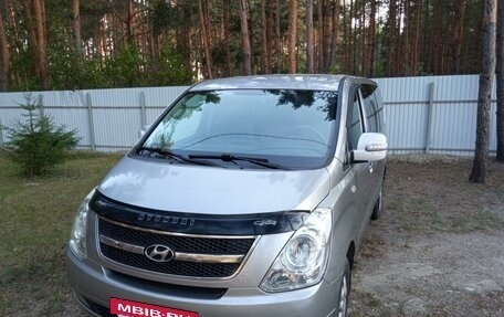 Hyundai Grand Starex Grand Starex I рестайлинг 2, 2011 год, 1 650 000 рублей, 3 фотография