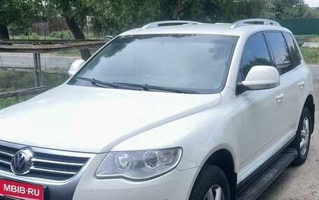 Volkswagen Touareg III, 2008 год, 1 350 000 рублей, 2 фотография