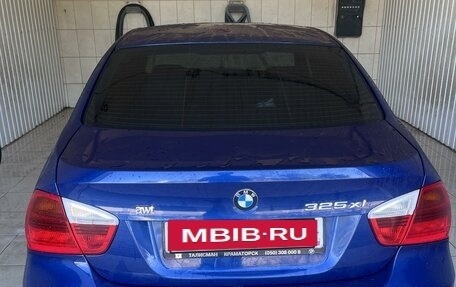 BMW 3 серия, 2006 год, 1 030 000 рублей, 2 фотография