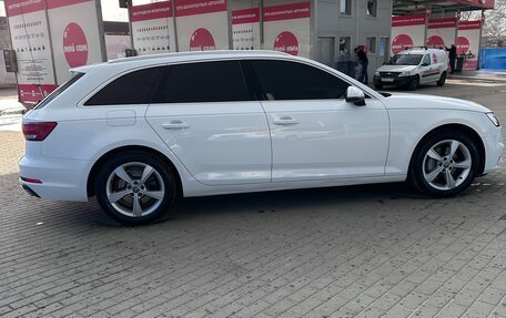 Audi A4, 2019 год, 2 950 000 рублей, 3 фотография