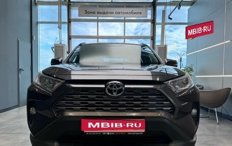 Toyota RAV4, 2020 год, 3 319 000 рублей, 2 фотография