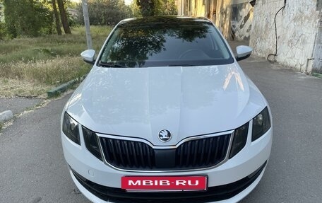 Skoda Octavia, 2019 год, 1 310 000 рублей, 2 фотография