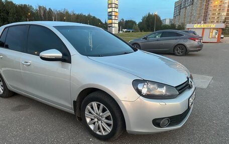 Volkswagen Golf VI, 2010 год, 700 000 рублей, 4 фотография