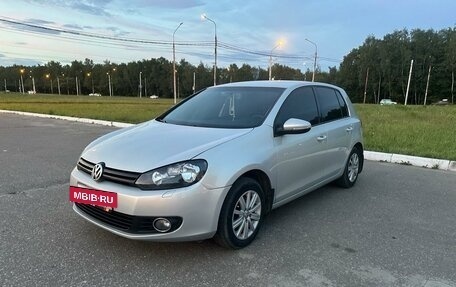 Volkswagen Golf VI, 2010 год, 700 000 рублей, 2 фотография