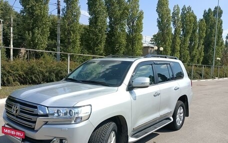 Toyota Land Cruiser 200, 2015 год, 6 200 000 рублей, 2 фотография