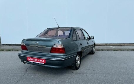 Daewoo Nexia I рестайлинг, 2005 год, 100 000 рублей, 2 фотография