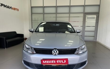 Volkswagen Jetta VI, 2013 год, 1 000 000 рублей, 2 фотография