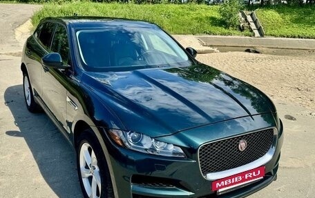 Jaguar F-Pace, 2017 год, 3 150 000 рублей, 5 фотография