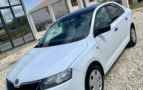 Skoda Rapid I, 2015 год, 990 000 рублей, 2 фотография