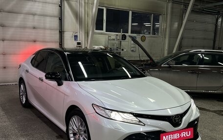 Toyota Camry, 2018 год, 3 600 000 рублей, 1 фотография