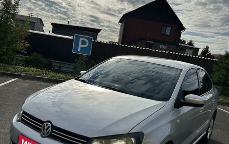 Volkswagen Polo VI (EU Market), 2013 год, 780 000 рублей, 2 фотография