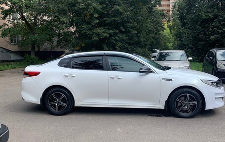 KIA Optima IV, 2017 год, 1 050 000 рублей, 2 фотография