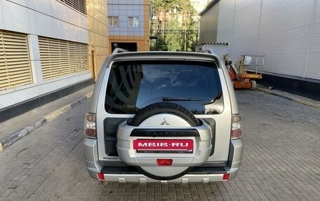 Mitsubishi Pajero IV, 2011 год, 1 950 000 рублей, 5 фотография