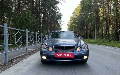 Mercedes-Benz E-Класс, 2003 год, 1 250 000 рублей, 2 фотография