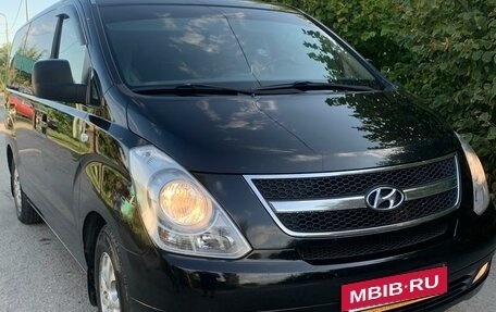 Hyundai H-1 II рестайлинг, 2011 год, 2 100 000 рублей, 5 фотография