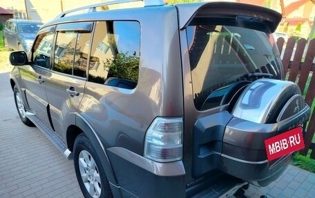 Mitsubishi Pajero IV, 2011 год, 1 900 000 рублей, 1 фотография