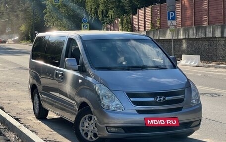 Hyundai Grand Starex Grand Starex I рестайлинг 2, 2011 год, 1 650 000 рублей, 1 фотография