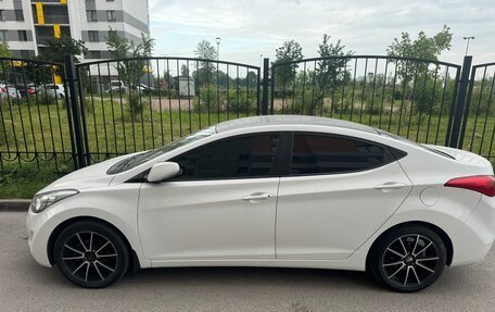 Hyundai Elantra V, 2013 год, 1 050 000 рублей, 2 фотография