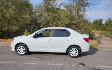 Renault Logan II, 2014 год, 650 000 рублей, 3 фотография