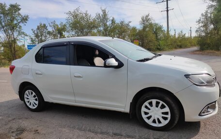 Renault Logan II, 2014 год, 650 000 рублей, 4 фотография