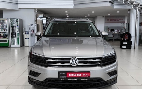 Volkswagen Tiguan II, 2018 год, 2 750 000 рублей, 2 фотография