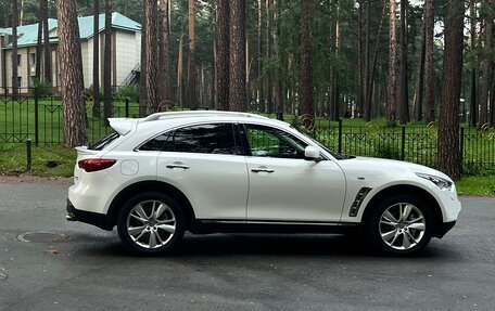 Infiniti FX II, 2011 год, 2 400 000 рублей, 3 фотография